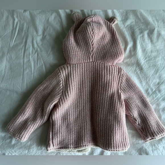 Gap cozy Sherpa lined hooded sweater 6-12 months - Picture 2 of 3